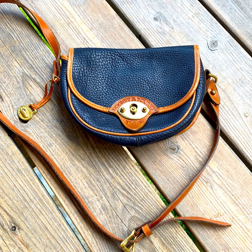 Dooney & Bourke crossbody bag